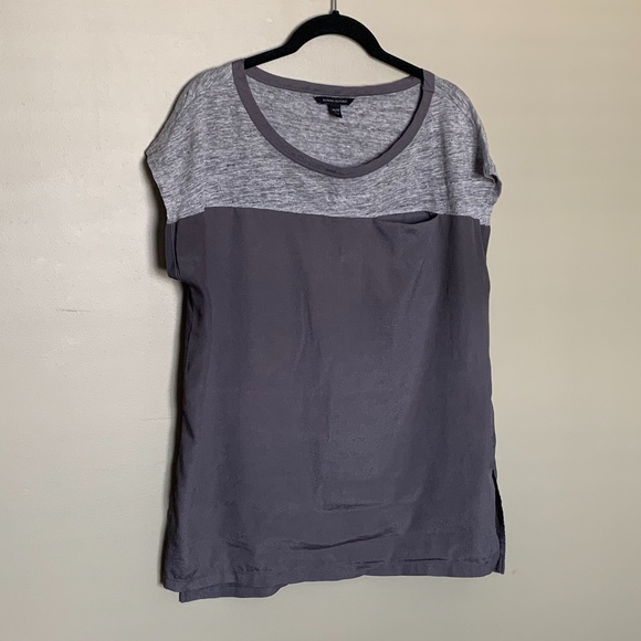 Banana Republic Tops - ✨2/$25✨ Banana Republic grey cap sleeve blouse
